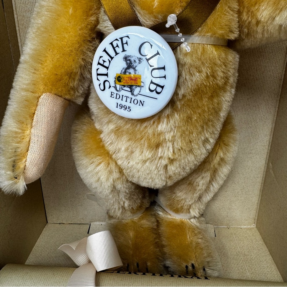 Steiff Club Edition 1995 STEIFF Baby Bear 1946 BLOND NEW MINT Teddy Bear 14" - Picture 3 of 10